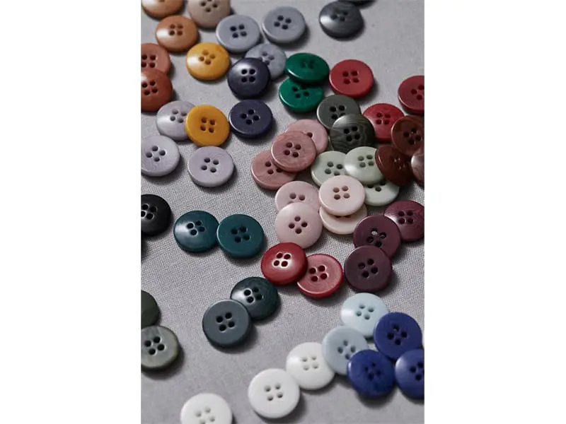 Meet Milk Plain Corozo Button "Soft Mint", 11mm – Bild 2