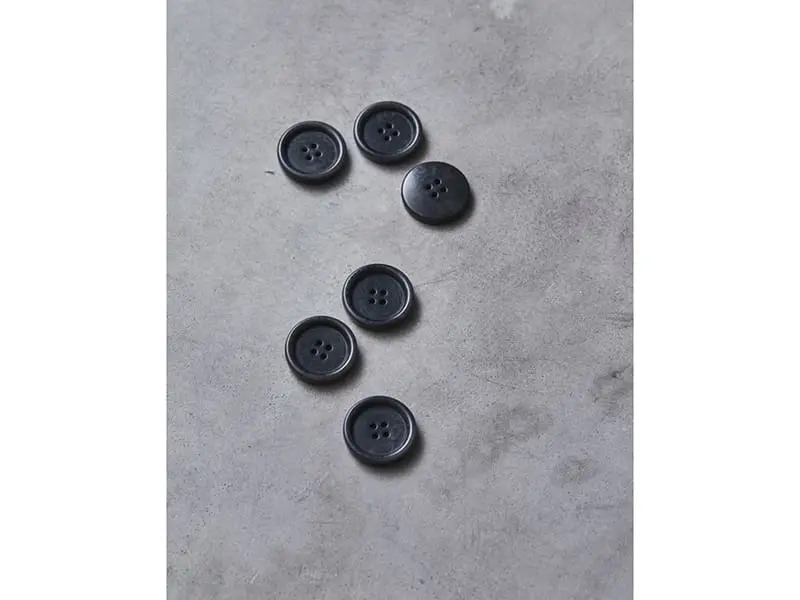Meet Milk Dish Corozo Button "Dusty Blue", 25mm