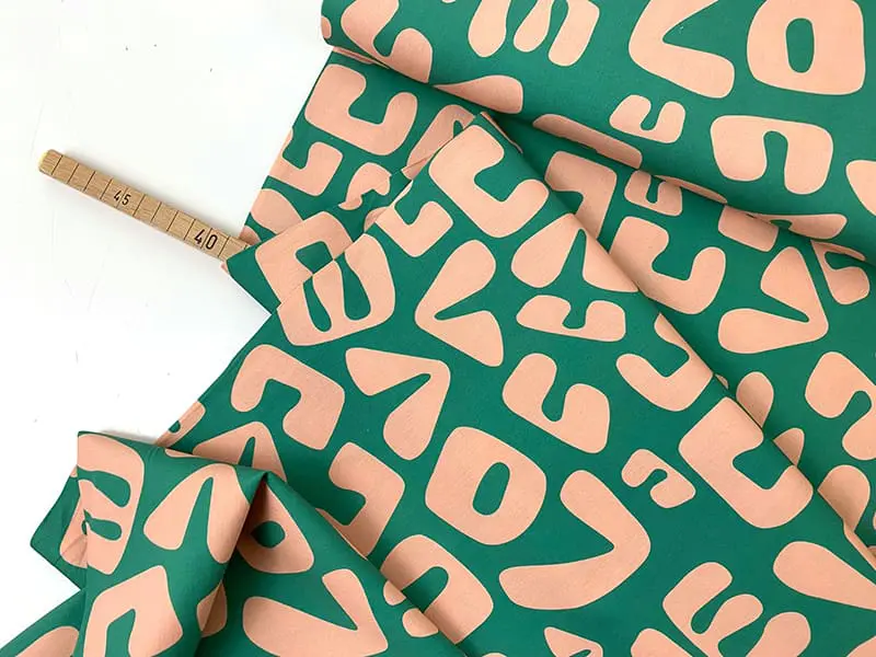 Woven Cotton Popeline Abstract Love, Green Nude