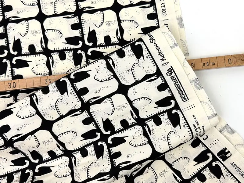 Rising Sun "Jolly Elephant" - Loes van Oosten, Black, Cotton and Steel