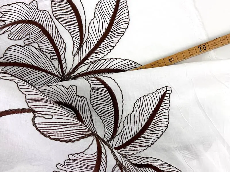 Cotton Voile Floral Embroidery, Chocolate Weiß – Bild 3