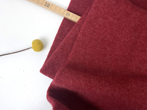 Schurwolle Fleece, Burgundy Rhubarb