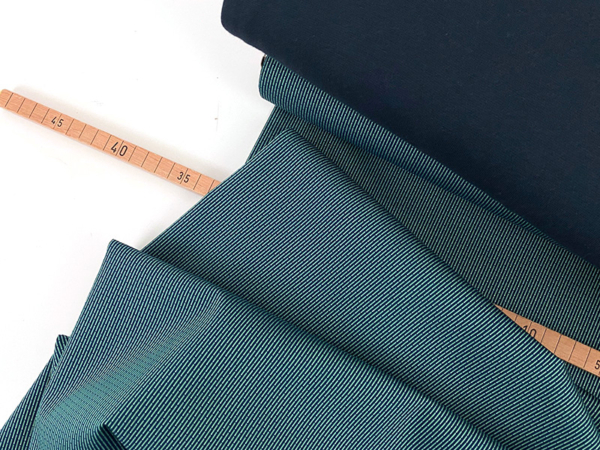 Nähpaket Frau Marzi Portrayle, Designerleftover Jacquard, Navy Aqua