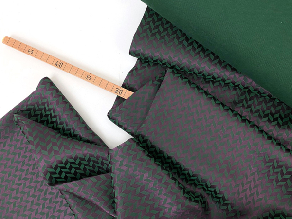 Nähpaket Frau Marzi Portrayle, Viskose Fischgrat, Violett Dark Green – Bild 2