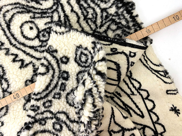 Knit Jacquard Teddy, Off-Weiß Schwarz, Fibre Mood – Bild 2