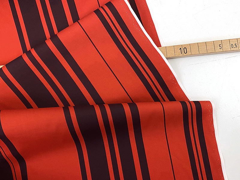 Designerleftover feine Popeline Streifen, Burgund Chili Oil