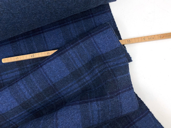 Designerleftover Mantelwolle Merino Doubleface Blue Check – Bild 3