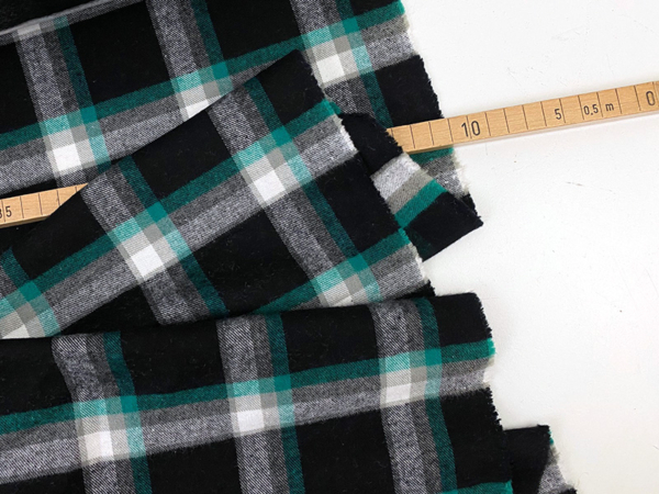 Nähpaket Herr Tim, Baumwollflanell Designerleftover Check Emerald – Bild 2