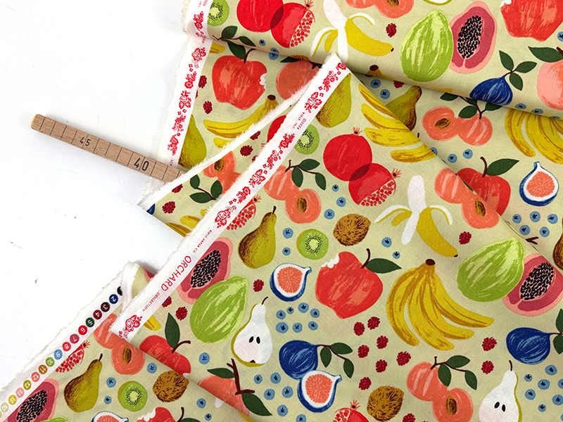 Nähpaket Schnelle Küchenschürze "Sew&Go", Rifle Paper Orchard Fruit Stand – Bild 5