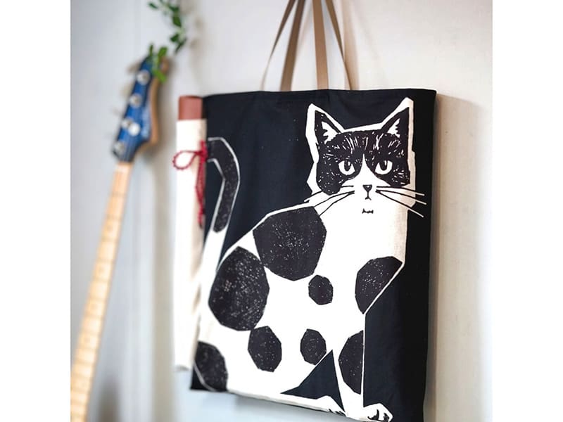Kokka Echino, BW Leinen Canvas NekoNoe, Black – Bild 2